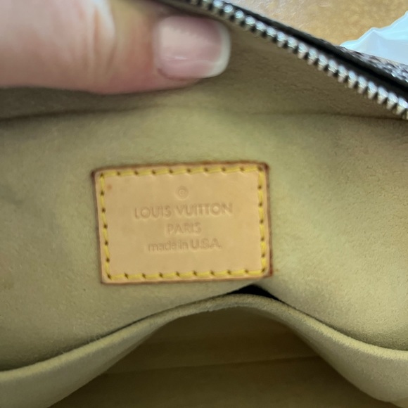 Authentic Louis Vuitton Satchel - Picture 8 of 16
